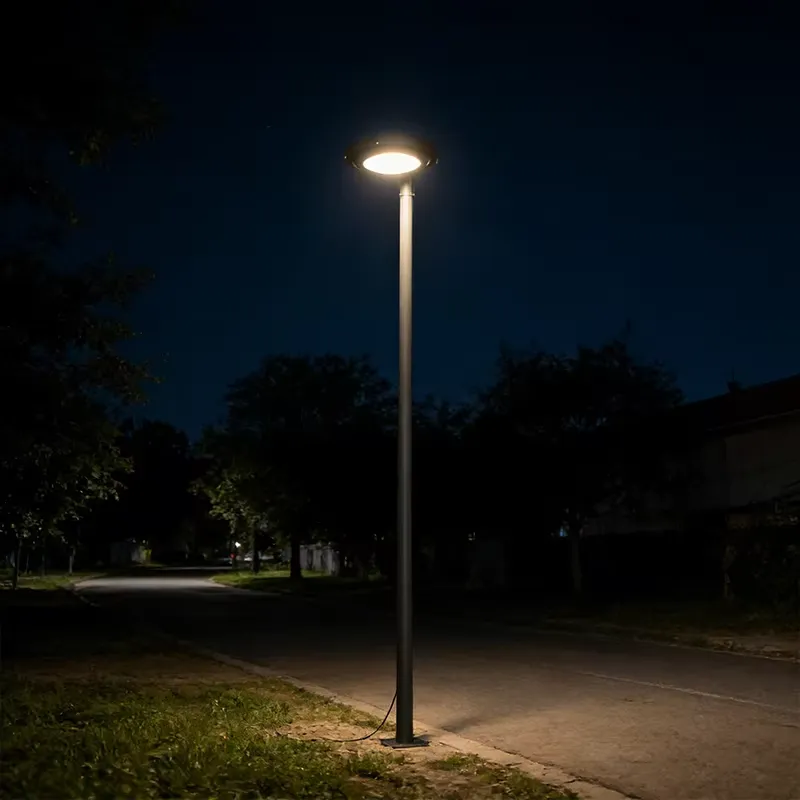 LED Tuinlamp met stalen paal,  - Outdoor Lighting The Range recensie en prijs